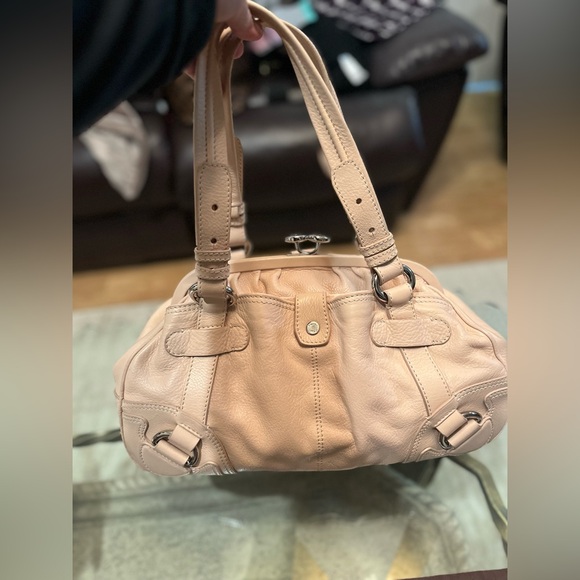 Rare Celine leather handbag with kiss-lock. Hard to find .with a COA & dustbag - Picture 11 of 13